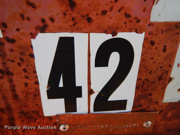 image for item FG9507 1985 Trail King TK70 drop deck equipment trailer