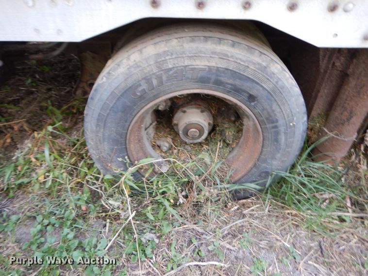 image for item FG9509 1987 Trailmobile 02BA-1EDL dry van trailer