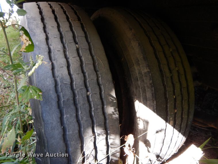 image for item FG9509 1987 Trailmobile 02BA-1EDL dry van trailer