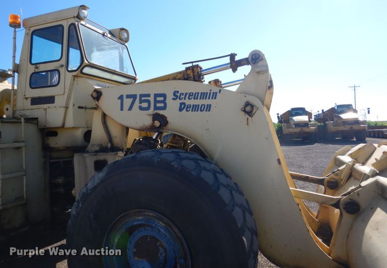 image for item FK9417 1975 Michigan 175B  wheel loader