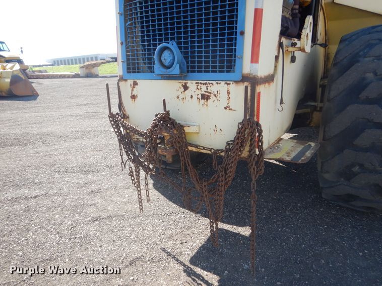 image for item FK9417 1975 Michigan 175B  wheel loader