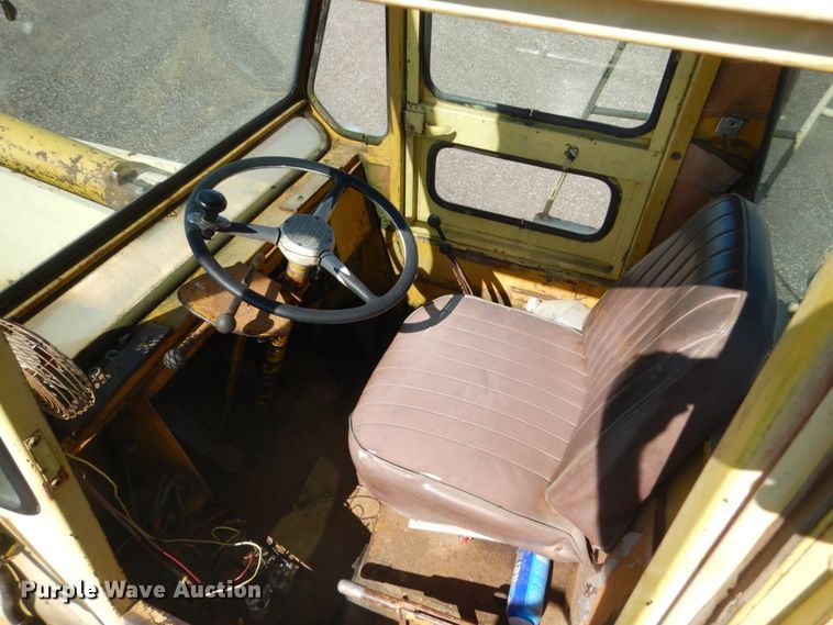 image for item FK9417 1975 Michigan 175B  wheel loader