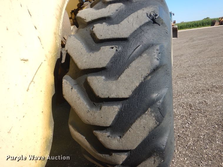 image for item FK9417 1975 Michigan 175B  wheel loader