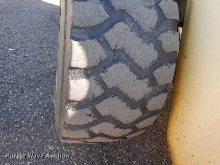 image for item FK9417 1975 Michigan 175B  wheel loader
