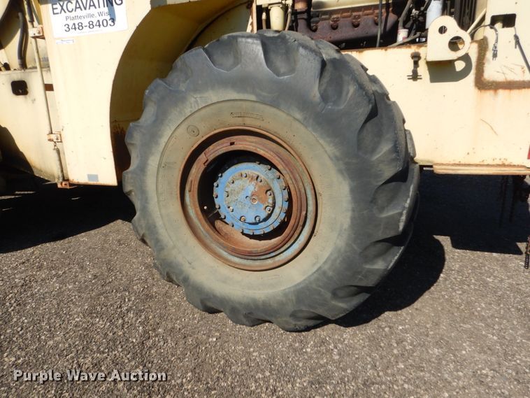 image for item FK9417 1975 Michigan 175B  wheel loader