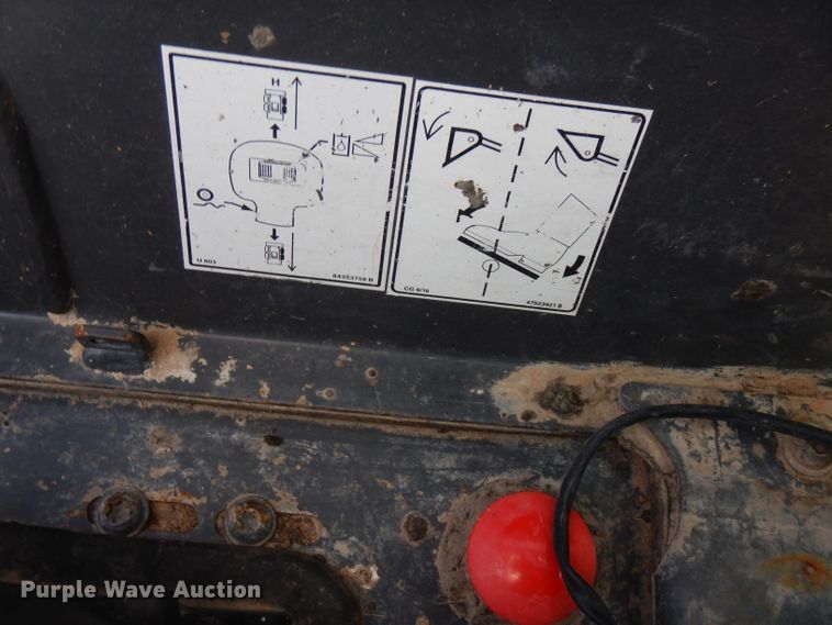 image for item FR9106 2016 New Holland L228  skid steer loader