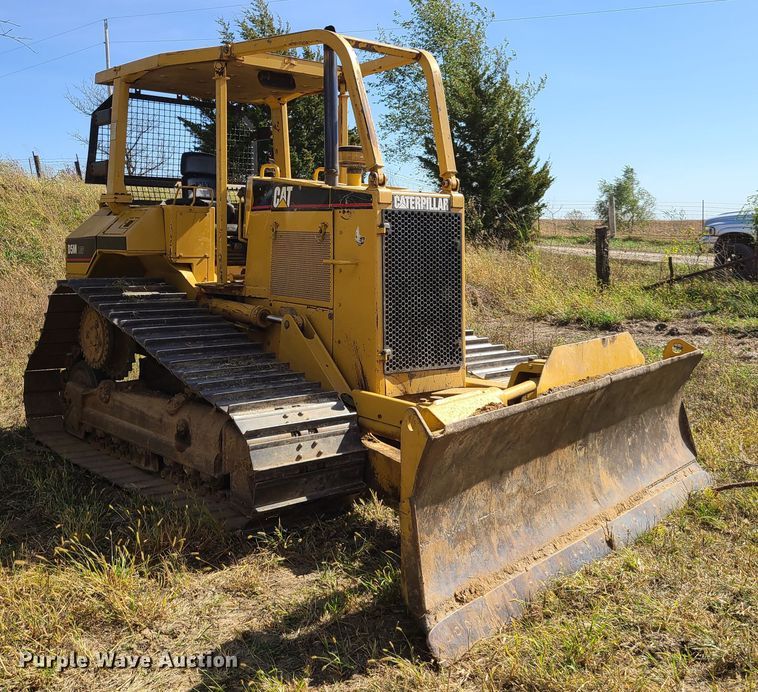 image for item GB9014 1998 Caterpillar D5M LGP  crawler dozer