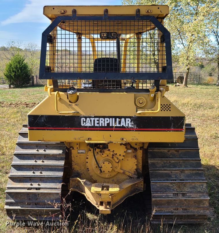 image for item GB9014 1998 Caterpillar D5M LGP  crawler dozer