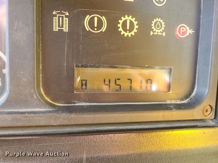 image for item GB9014 1998 Caterpillar D5M LGP  crawler dozer