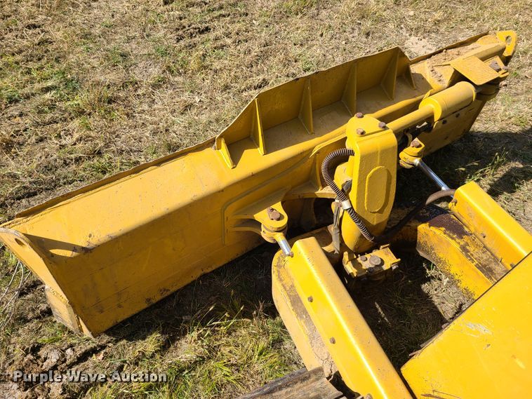 image for item GB9014 1998 Caterpillar D5M LGP  crawler dozer