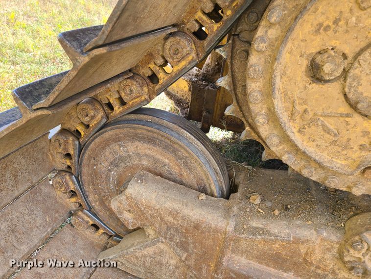 image for item GB9014 1998 Caterpillar D5M LGP  crawler dozer