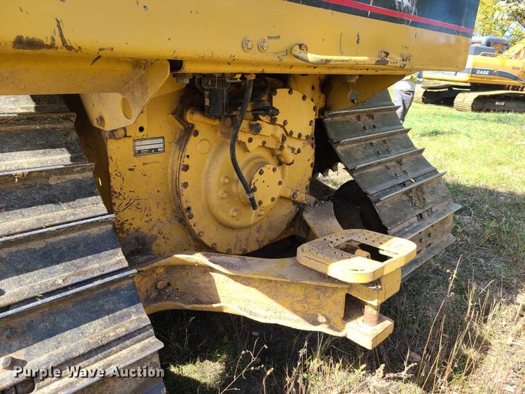 image for item GB9014 1998 Caterpillar D5M LGP  crawler dozer