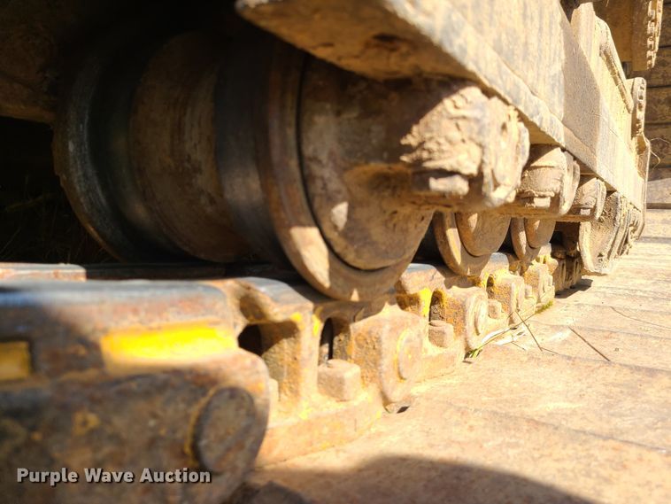 image for item GB9014 1998 Caterpillar D5M LGP  crawler dozer