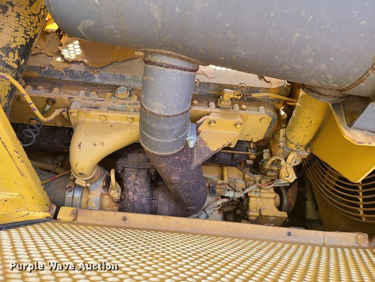 image for item GB9014 1998 Caterpillar D5M LGP  crawler dozer