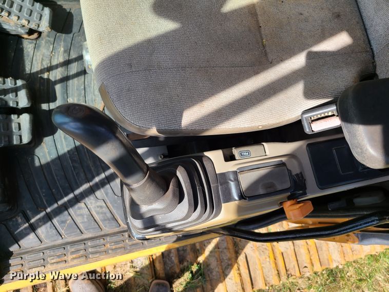 image for item GB9015 2005 Case CX240  long reach excavator