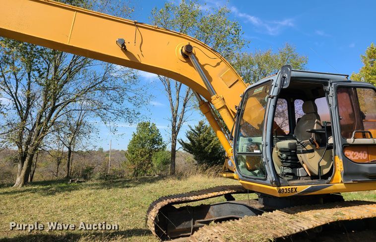 image for item GB9015 2005 Case CX240  long reach excavator