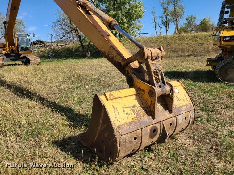 image for item GB9015 2005 Case CX240  long reach excavator