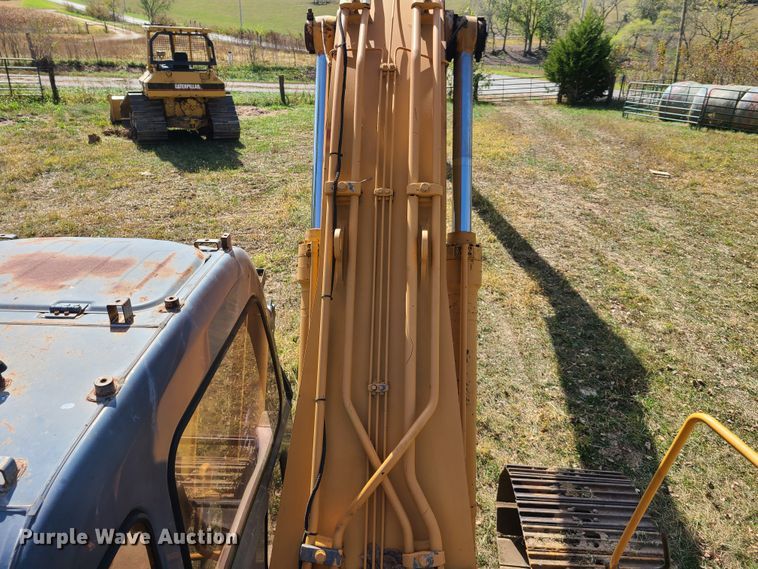 image for item GB9015 2005 Case CX240  long reach excavator