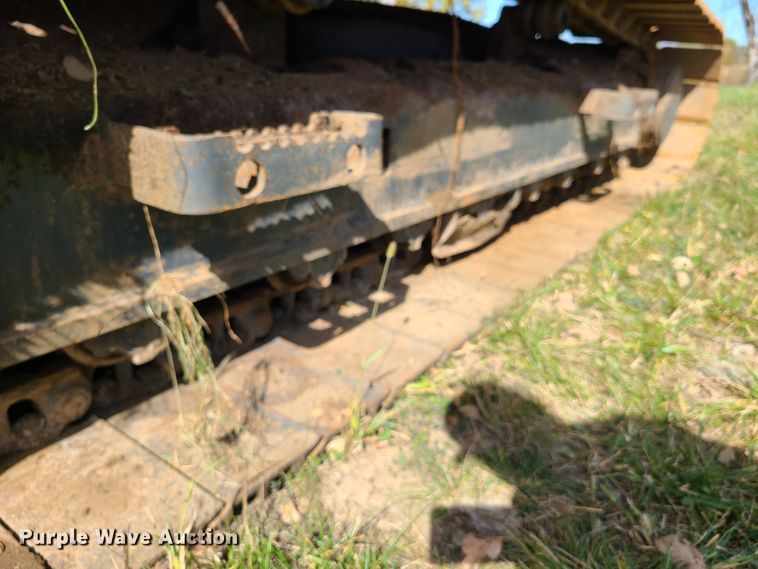 image for item GB9015 2005 Case CX240  long reach excavator