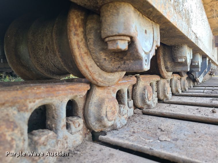 image for item GB9015 2005 Case CX240  long reach excavator