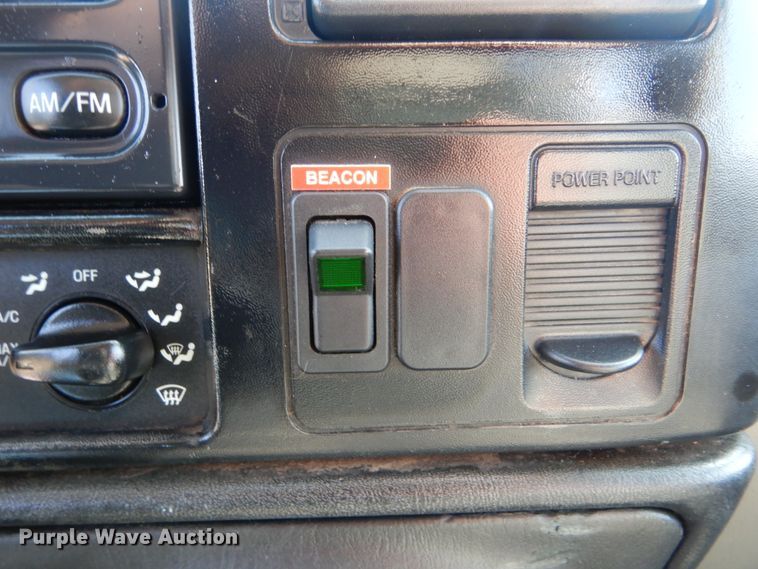 image for item GM9202 2008 Ford F650 Super Duty XL  utility truck with crane