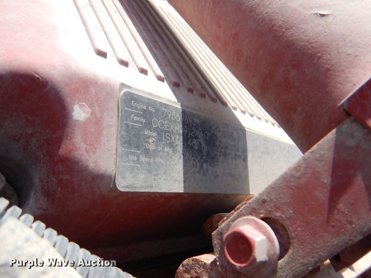 image for item GM9204 2013 Peterbilt 367  vacuum truck