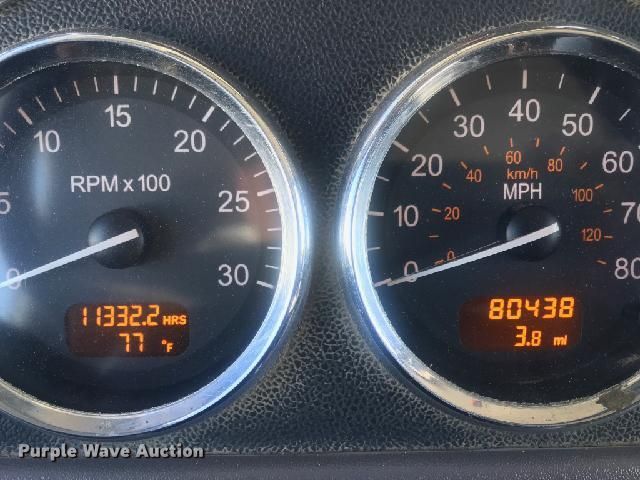 image for item GM9204 2013 Peterbilt 367  vacuum truck