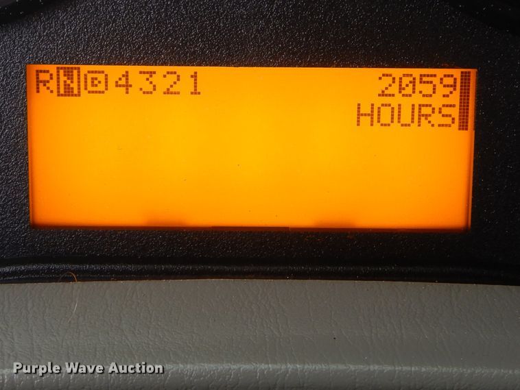 image for item GM9205 2011 International 4300  digger derrick truck