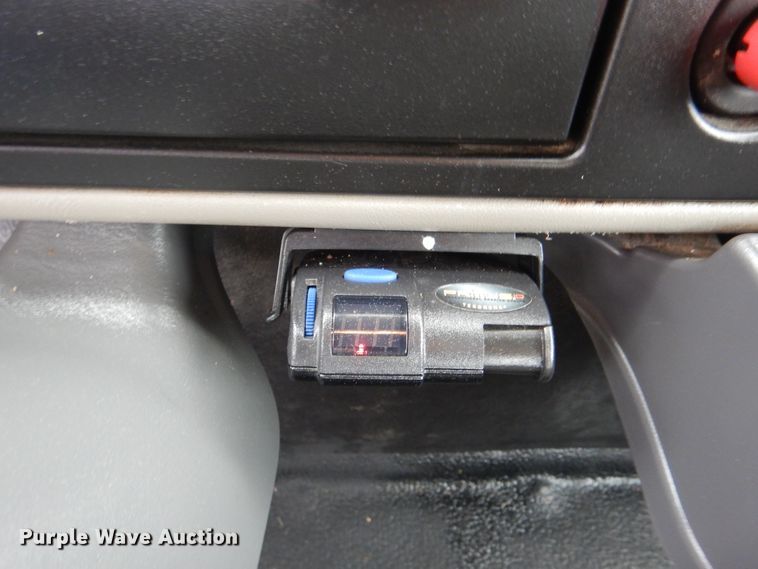 image for item GM9205 2011 International 4300  digger derrick truck