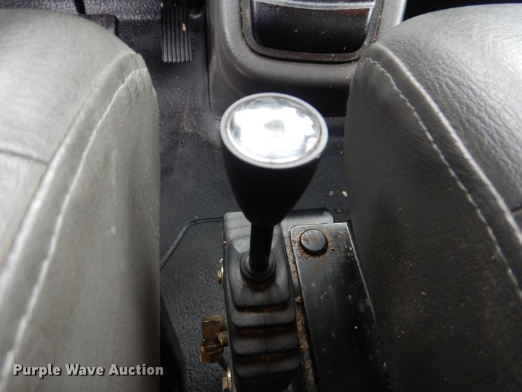 image for item GM9205 2011 International 4300  digger derrick truck