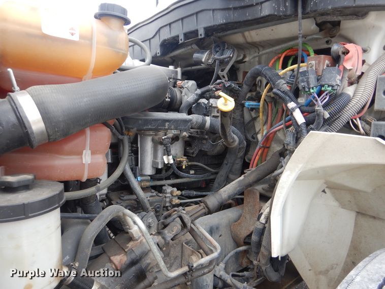 image for item GM9205 2011 International 4300  digger derrick truck