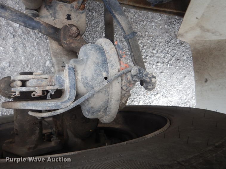 image for item GM9205 2011 International 4300  digger derrick truck