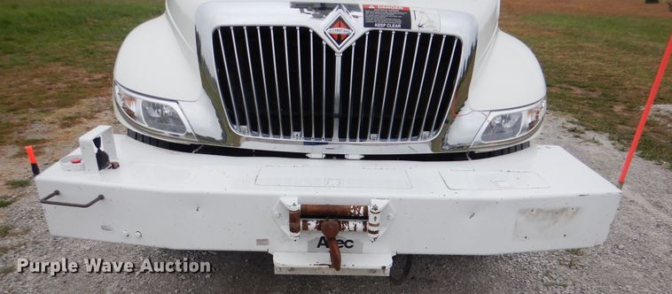 image for item GM9205 2011 International 4300  digger derrick truck