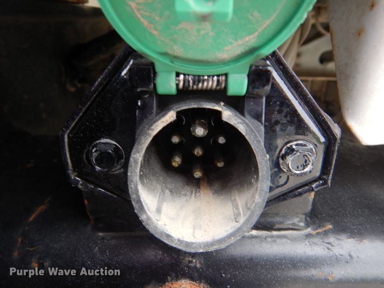 image for item GM9205 2011 International 4300  digger derrick truck