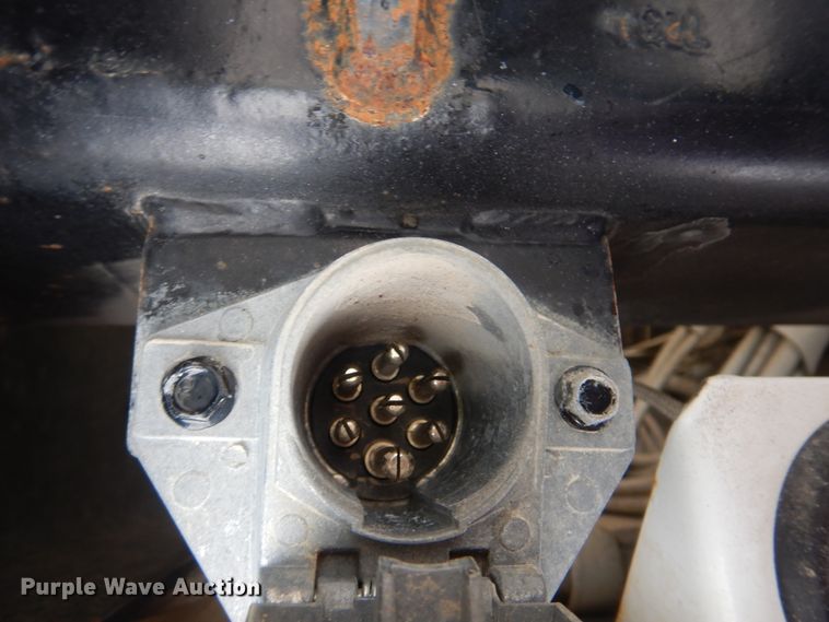 image for item GM9205 2011 International 4300  digger derrick truck