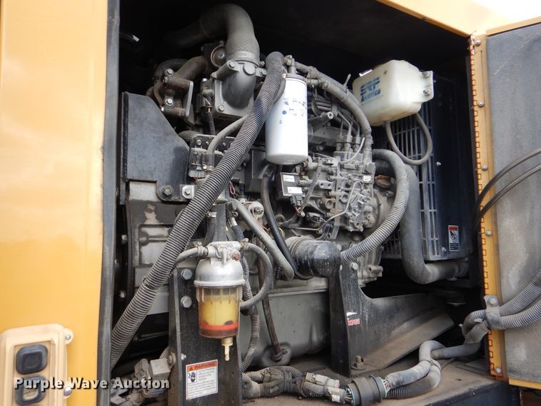 image for item GM9214 2012 Ford F550 Super Duty  vacuum truck
