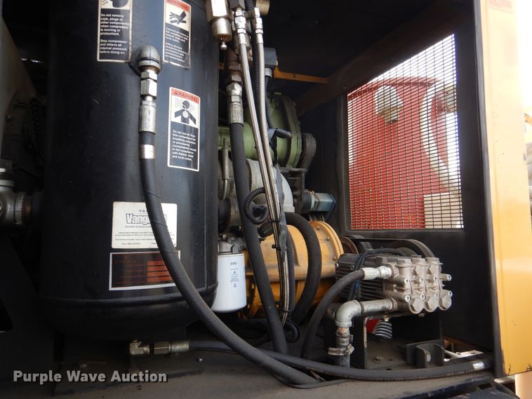 image for item GM9214 2012 Ford F550 Super Duty  vacuum truck