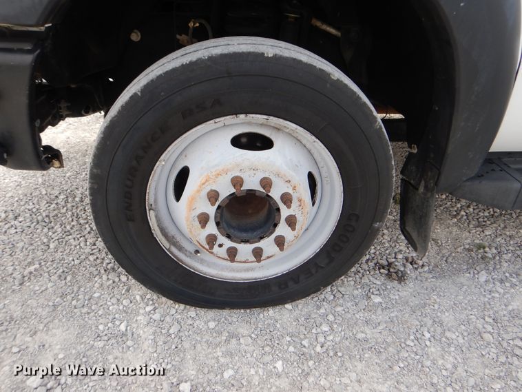 image for item GM9214 2012 Ford F550 Super Duty  vacuum truck