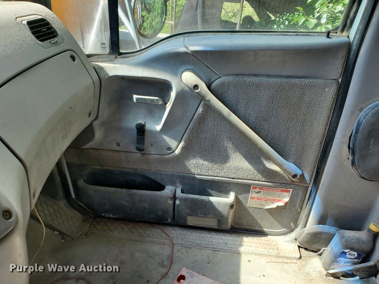 image for item GM9296 1998 Ford LT8000  ready mix truck