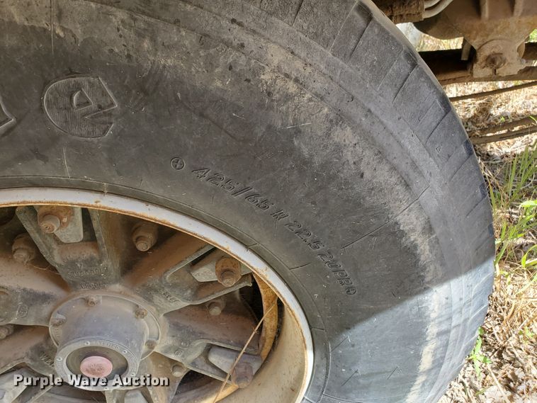 image for item GM9296 1998 Ford LT8000  ready mix truck