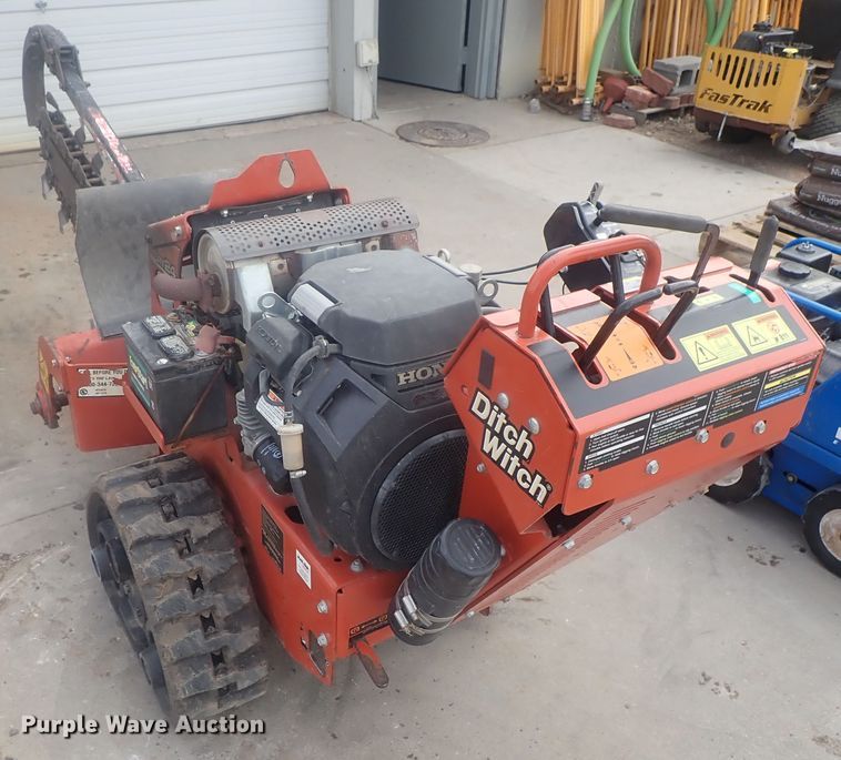 image for item GN9115 2014 Ditch Witch RT24  trencher