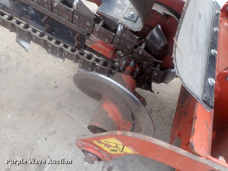image for item GN9115 2014 Ditch Witch RT24  trencher