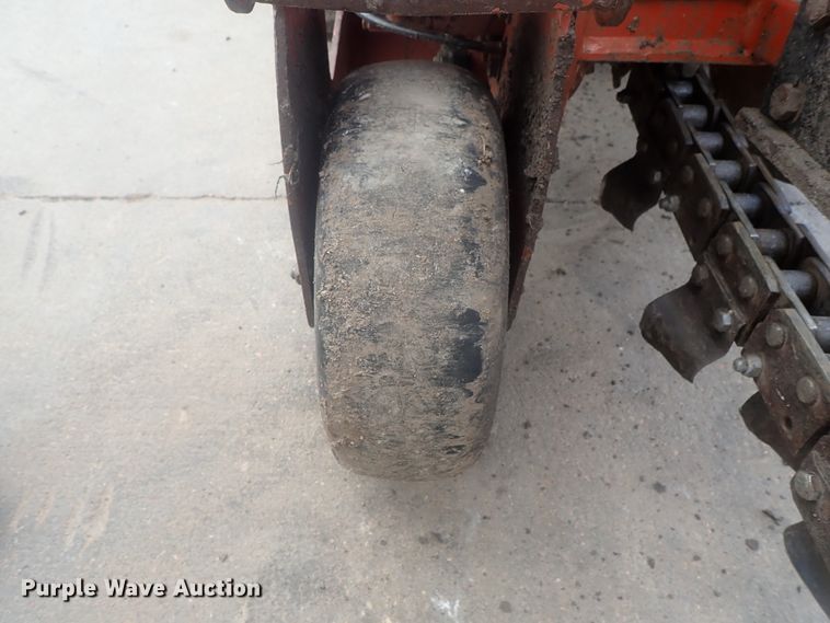 image for item GN9115 2014 Ditch Witch RT24  trencher