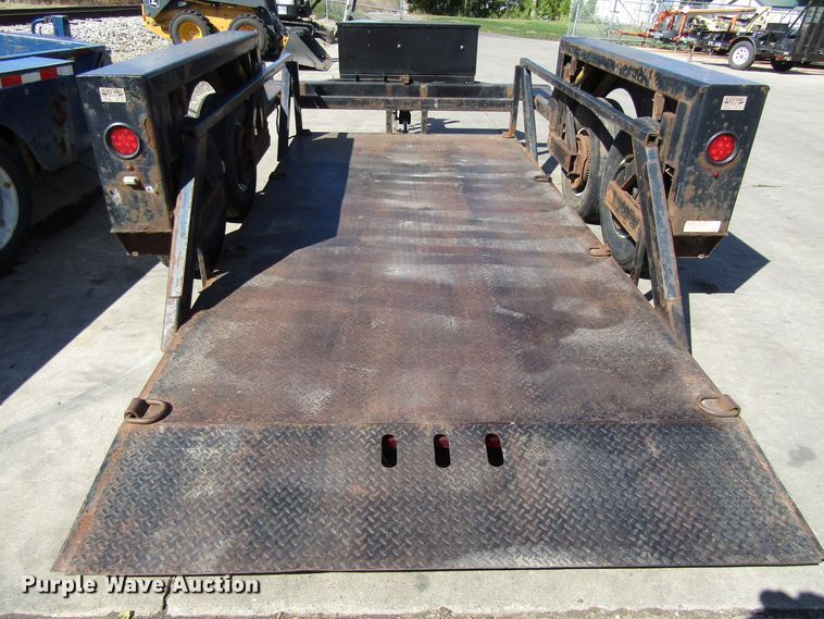 image for item GQ9173 2012 Air Tow T14-12 equipment trailer