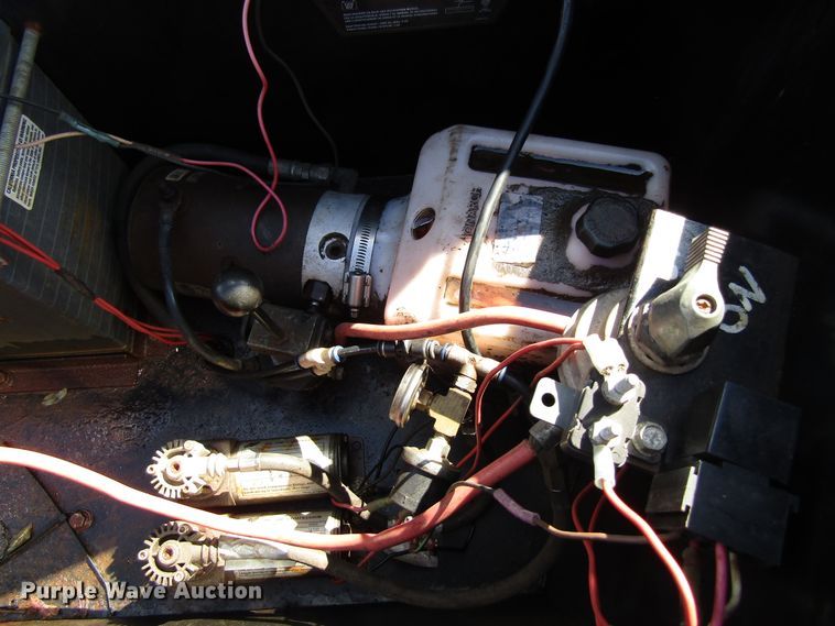 image for item GQ9173 2012 Air Tow T14-12 equipment trailer