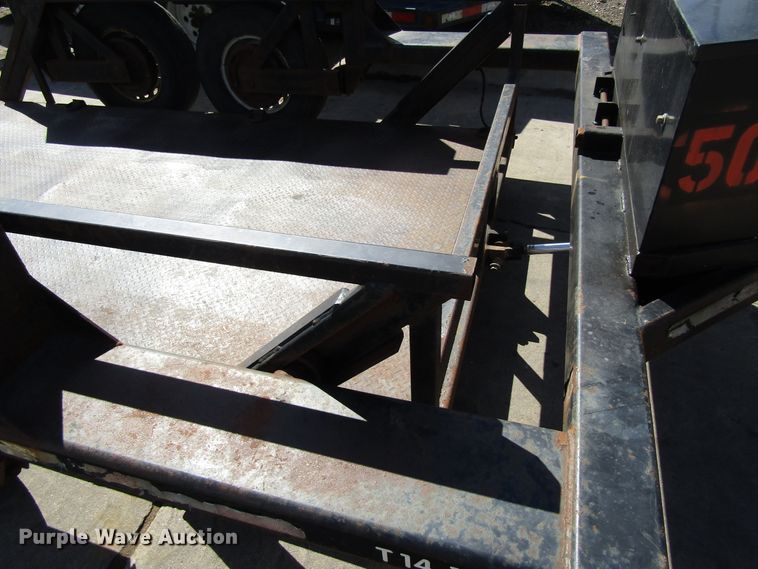 image for item GQ9173 2012 Air Tow T14-12 equipment trailer