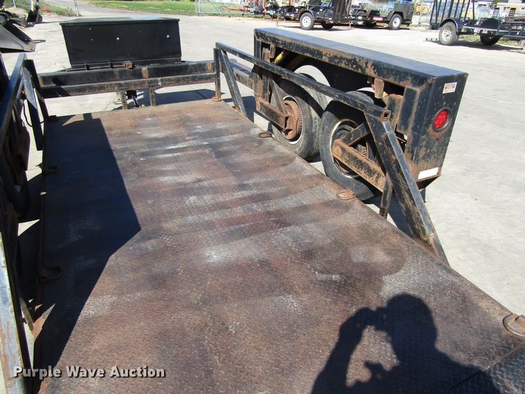 image for item GQ9173 2012 Air Tow T14-12 equipment trailer