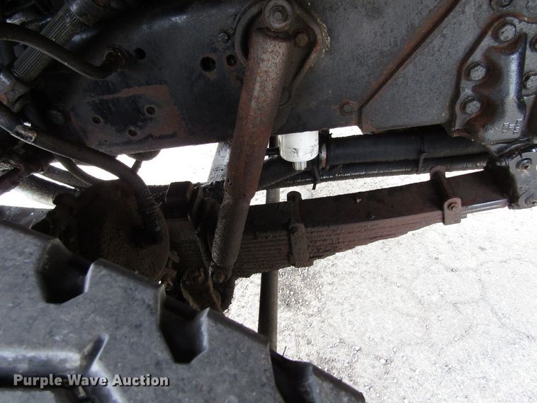 image for item GQ9190 1994 Ford LT9000  dump truck