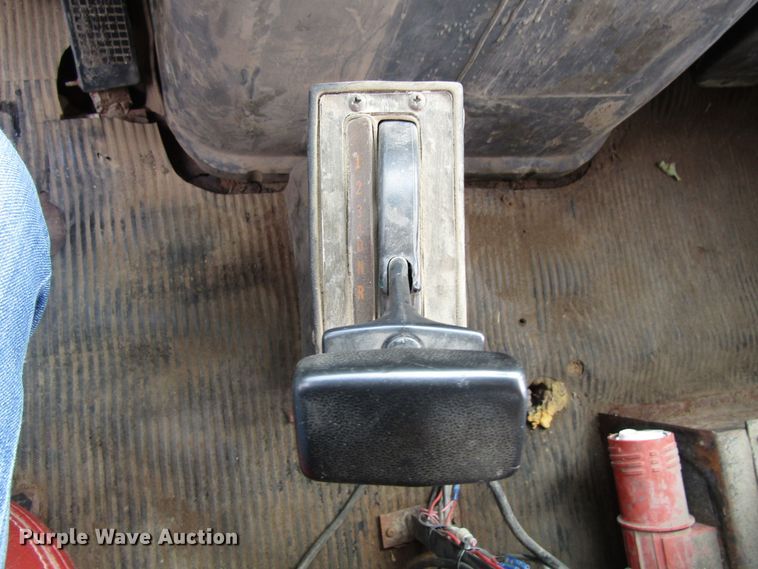 image for item GQ9190 1994 Ford LT9000  dump truck