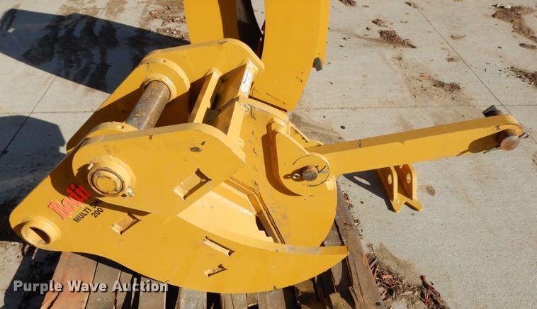 image for item GQ9794 Bodine Multi Shear 200 excavator shear